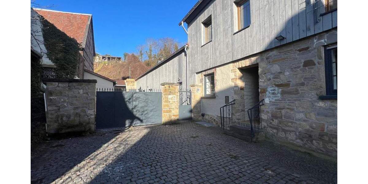 Mehrfamilienhaus, Wohnhaus Nußbaum - 7 Zimmer, 184 m&sup2;, 1.750&euro; | Angebot:25683799