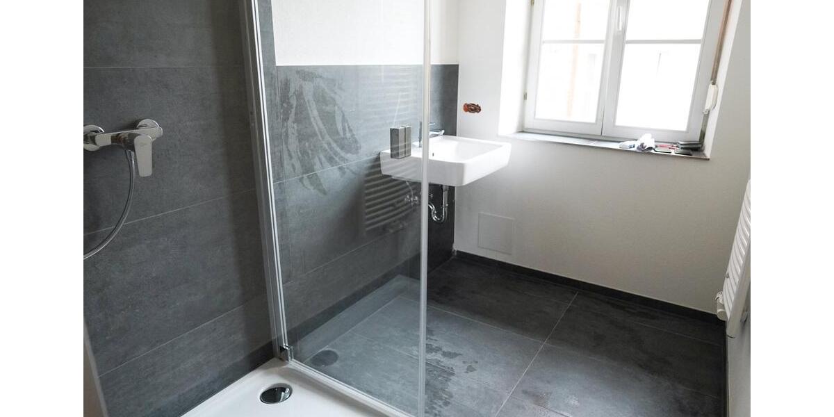 Etagenwohnung Hammelburg - 5 Zimmer, 133 m&sup2;, 900&euro; | Angebot:24480623