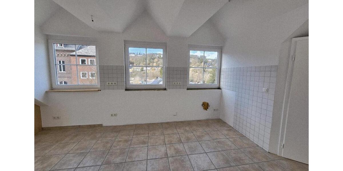 Dachgeschoßwohnung Bad Münstereifel - 2 Zimmer, 81 m&sup2;, 990&euro; | Angebot:24832786