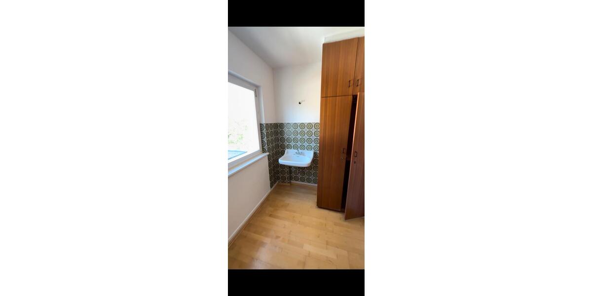 Wohnen auf Zeit Villingen-Schwenningen Schwenningen - 1 Zimmer, 10 m&sup2;, 350&euro; | Angebot:24832349