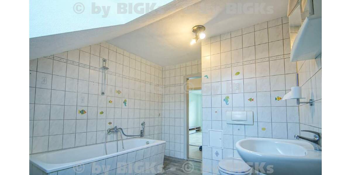 BIGKs - Zella-Mehlis: 4 Zimmer Wohnung,separate Küche, Wannenbad (-;) - 4- Zella-Mehlis Zella | Angebot:27191567