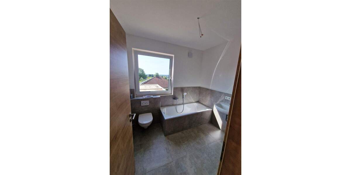 Etagenwohnung Hengersberg b Deggendorf Hengersberg - 3 Zimmer, 74 m&sup2;, 814&euro; | Angebot:25865839