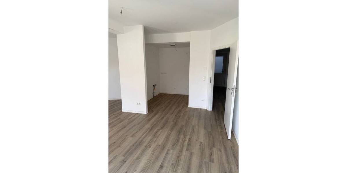 Etagenwohnung Suhl - 4 Zimmer, 78 m&sup2;, 780&euro; | Angebot:25968713