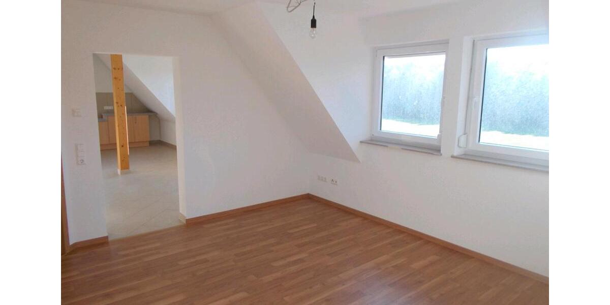 Dachgeschoßwohnung Bad Wurzach - 3 Zimmer, 75 m&sup2;, 700&euro; | Angebot:25852564