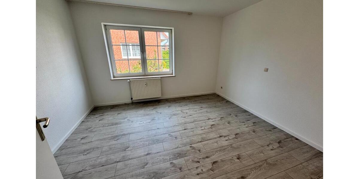 Etagenwohnung Ludwigslust - 2 Zimmer, 69 m&sup2;, 690&euro; | Angebot:26678616