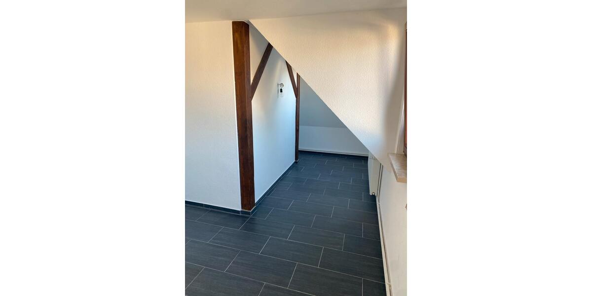 Dachgeschoßwohnung Dessau-Roßlau Dessau - 2 Zimmer, 59 m&sup2;, 400&euro; | Angebot:25783063
