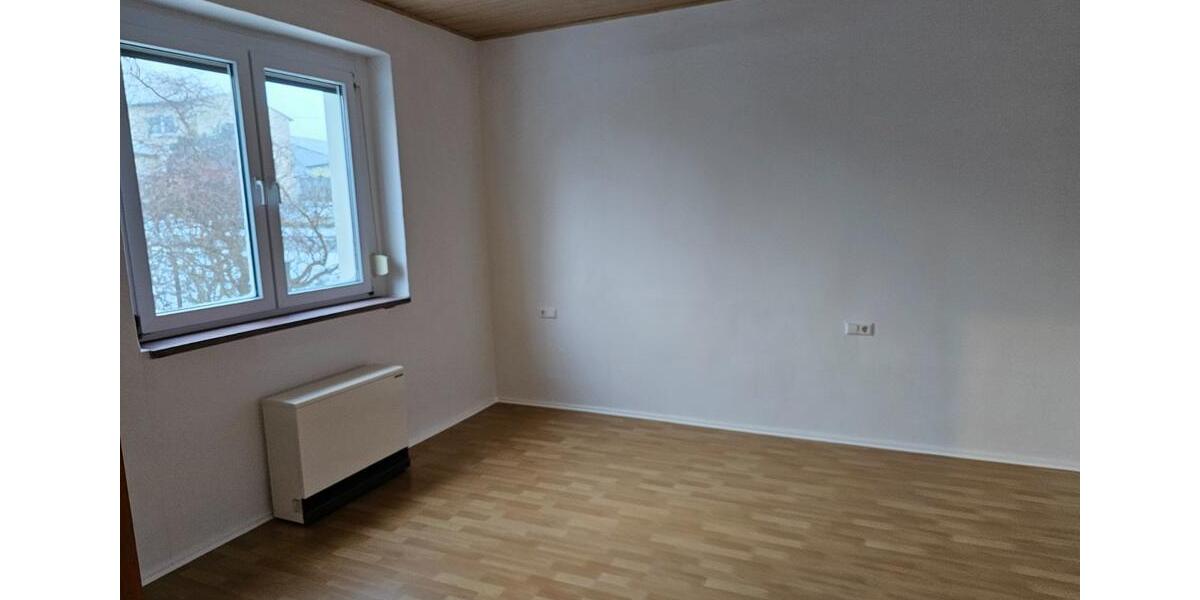 Erdgeschoßwohnung Kaulsdorf - 4 Zimmer, 94 m&sup2;, 490&euro; | Angebot:26537750