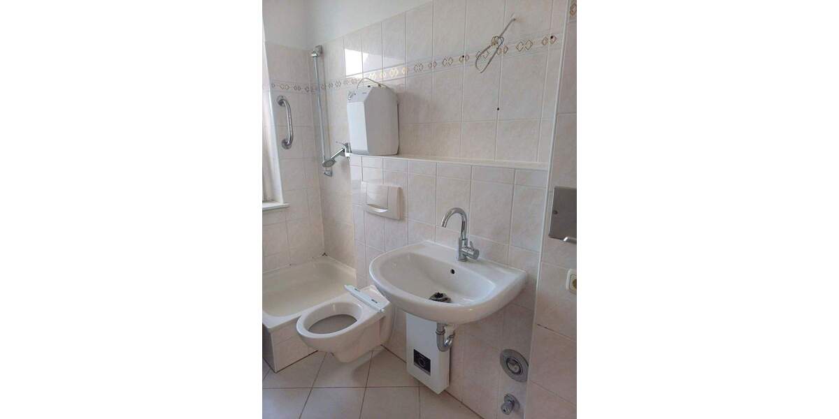 Etagenwohnung Rathenow Nordsiedlung - 2 Zimmer, 58 m&sup2;, 525&euro; | Angebot:25699632