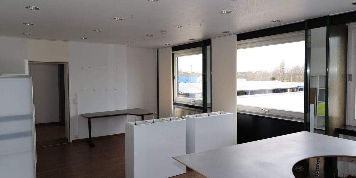 Gewerbeobjekt Duisburg Wanheim-Angerhausen - 6 Zimmer, 203 m&sup2;, 1.712&euro; | Angebot:23940897