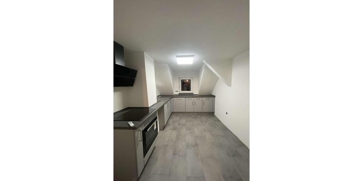 Dachgeschoßwohnung Niederstetten - 3 Zimmer, 70 m&sup2;, 920&euro; | Angebot:23788927