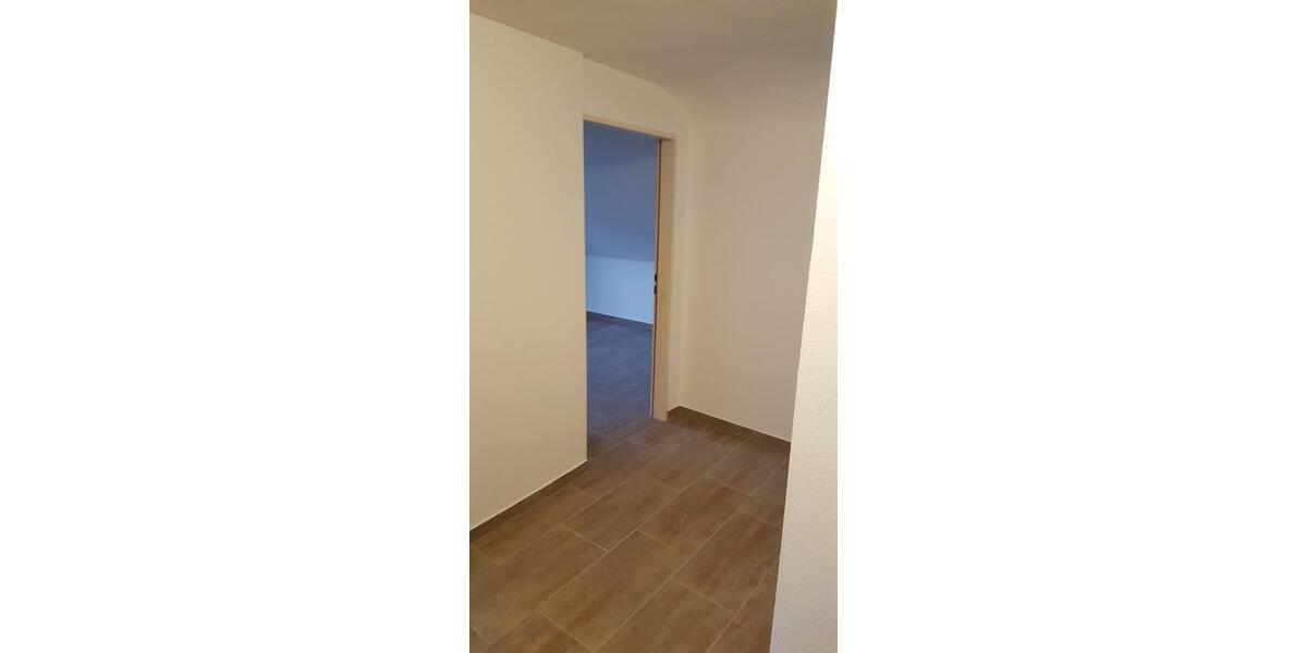 Dachgeschoßwohnung Sinntal - 1.5 Zimmer, 49 m&sup2;, 380&euro; | Angebot:23879720