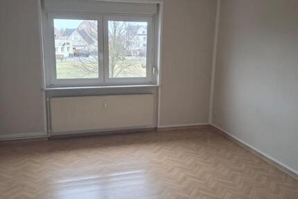 Wohnung Annaburg - 3 Zimmer, 74 m&sup2;, 330&euro; | Angebot:25311503