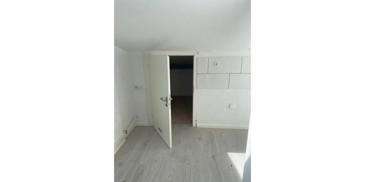 Dachgeschoßwohnung Gelnhausen - 1 Zimmer, 45 m&sup2;, 700&euro; | Angebot:26473328
