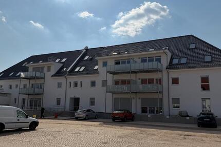 Wohnung Merseburg - 2 Zimmer, 62 m&sup2;, 765&euro; | Angebot:26133705