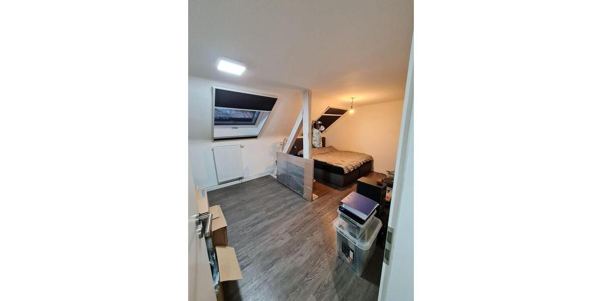 Dachgeschoßwohnung Ditzingen - 3 Zimmer, 88 m&sup2;, 1.190&euro; | Angebot:26600639