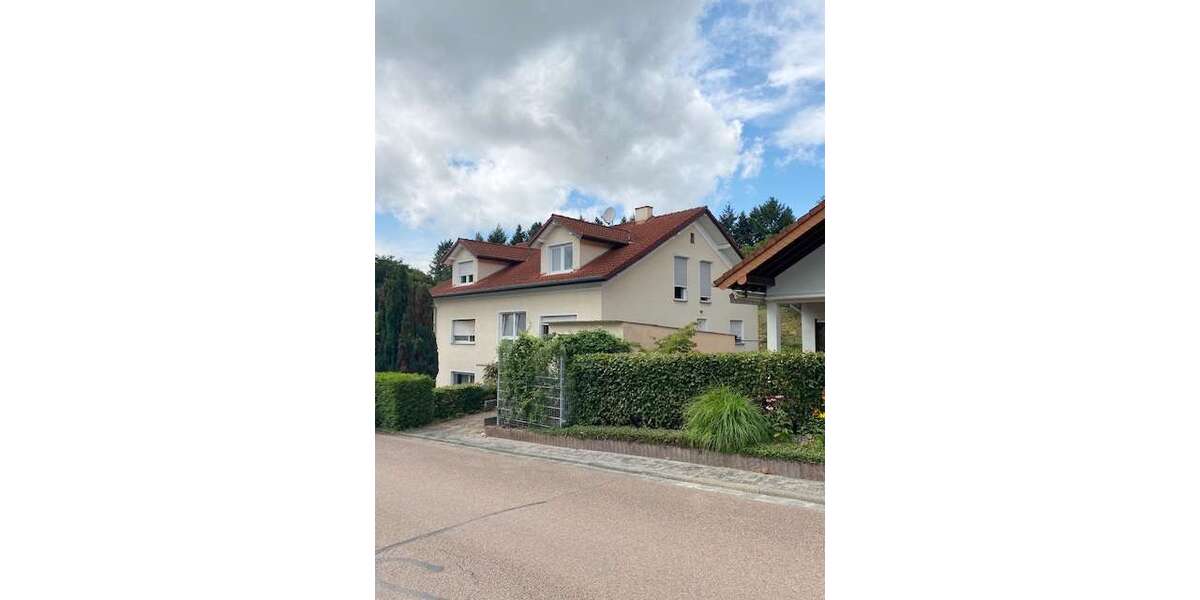 Etagenwohnung Bad Camberg - 2 Zimmer, 53 m&sup2;, 550&euro; | Angebot:26837603
