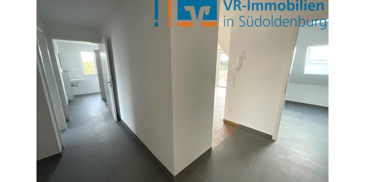 Dachgeschoßwohnung Cloppenburg - 2 Zimmer, 82 m&sup2;, 820&euro; | Angebot:23004689