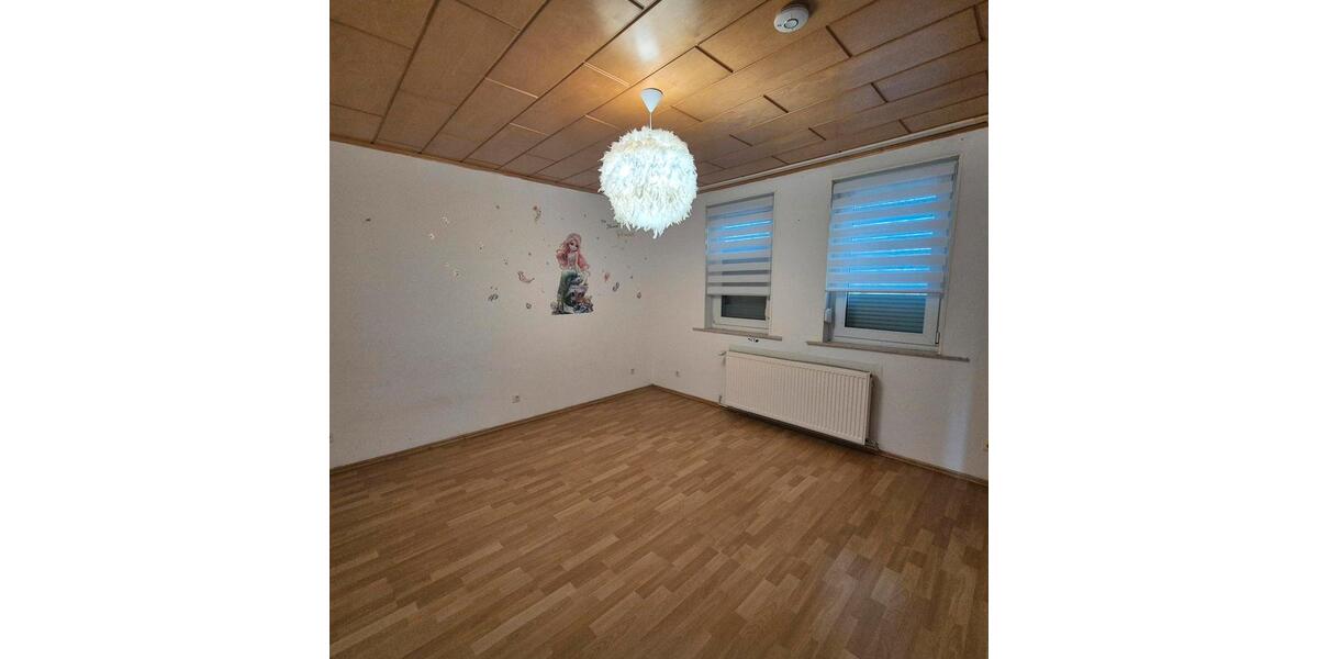 Einfamilienhaus Bockenem - 9 Zimmer, 230 m&sup2;, 800&euro; | Angebot:25056784