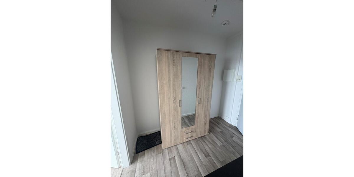 Etagenwohnung Neubrandenburg - 1 Zimmer, 24 m&sup2;, 280&euro; | Angebot:26593698