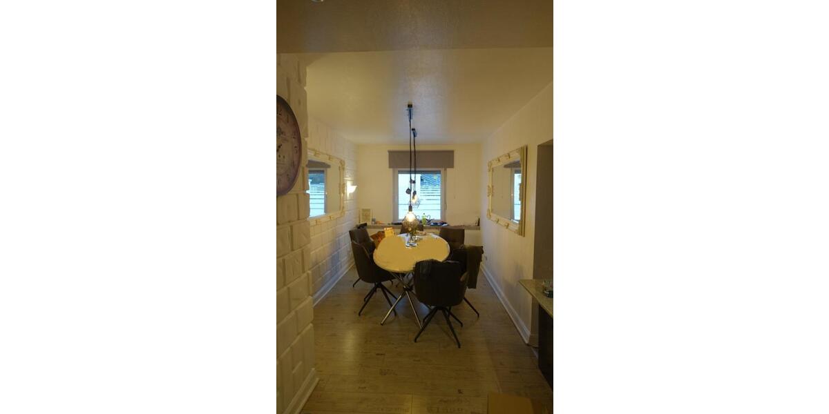 Dachgeschoßwohnung Bad Ems - 3 Zimmer, 100 m&sup2;, 600&euro; | Angebot:24246751