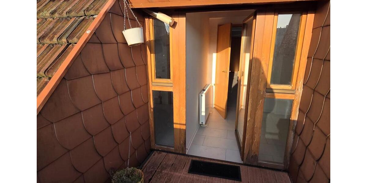 Dachgeschoßwohnung Sankt Ingbert - 3 Zimmer, 47 m&sup2;, 500&euro; | Angebot:25305873