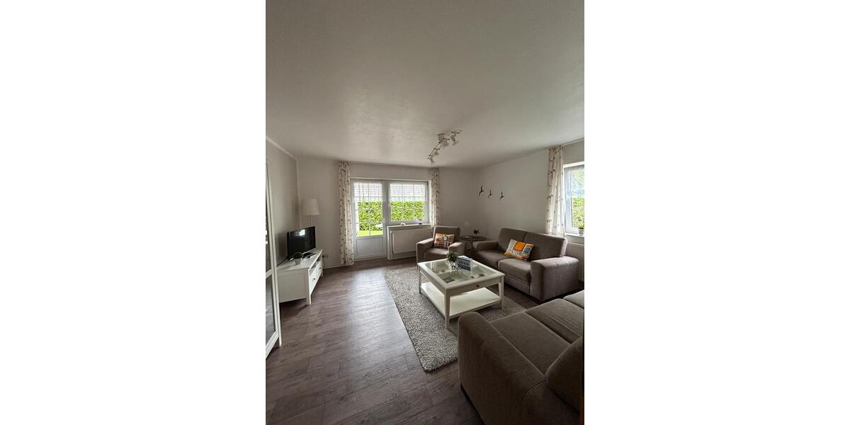 Erdgeschoßwohnung Norden - 3 Zimmer, 72 m&sup2;, 850&euro; | Angebot:26029403