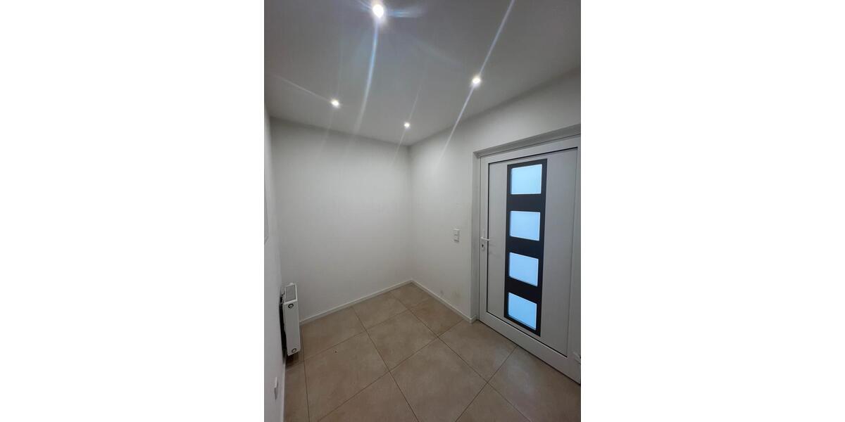 Erdgeschoßwohnung Lage - 1 Zimmer, 42 m&sup2;, 450&euro; | Angebot:25854710