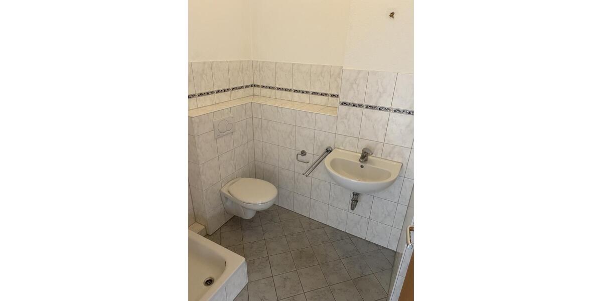 Dachgeschoßwohnung Gießen Schlangenzahl - 1 Zimmer, 30 m&sup2;, 385&euro; | Angebot:26006758