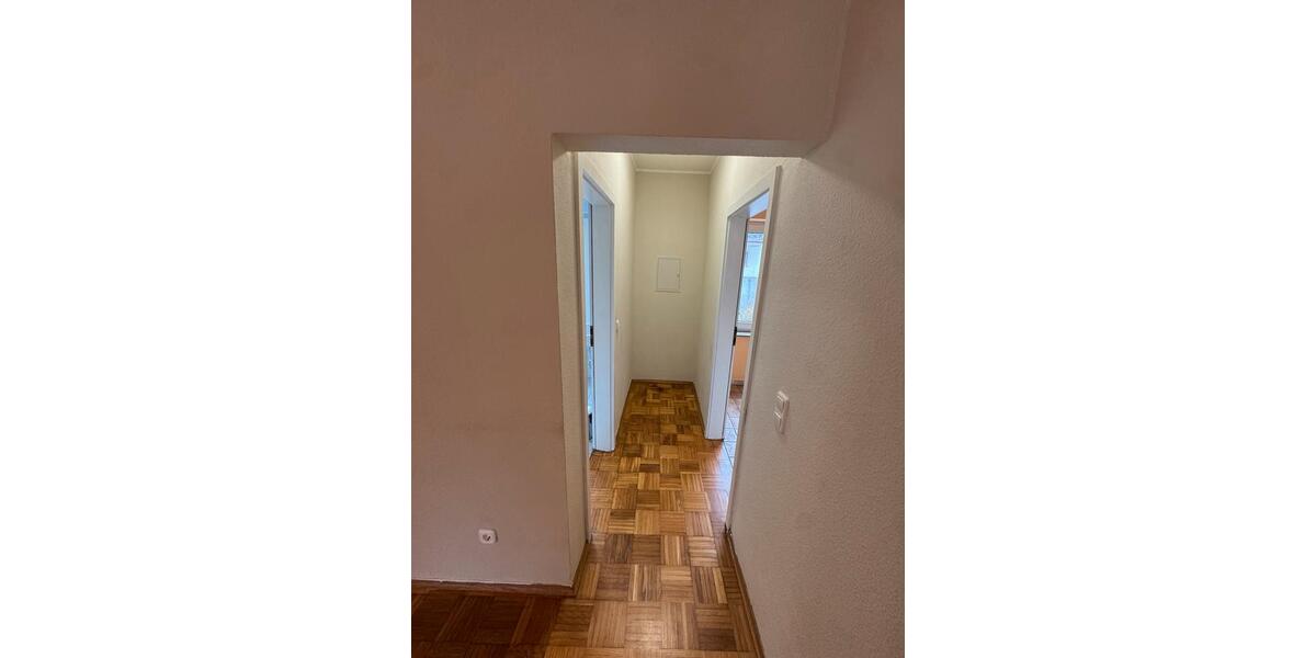 Erdgeschoßwohnung Bad Homburg vor der Höhe Gonzenheim - 2 Zimmer, 62 m&sup2;, 820&euro; | Angebot:25475943