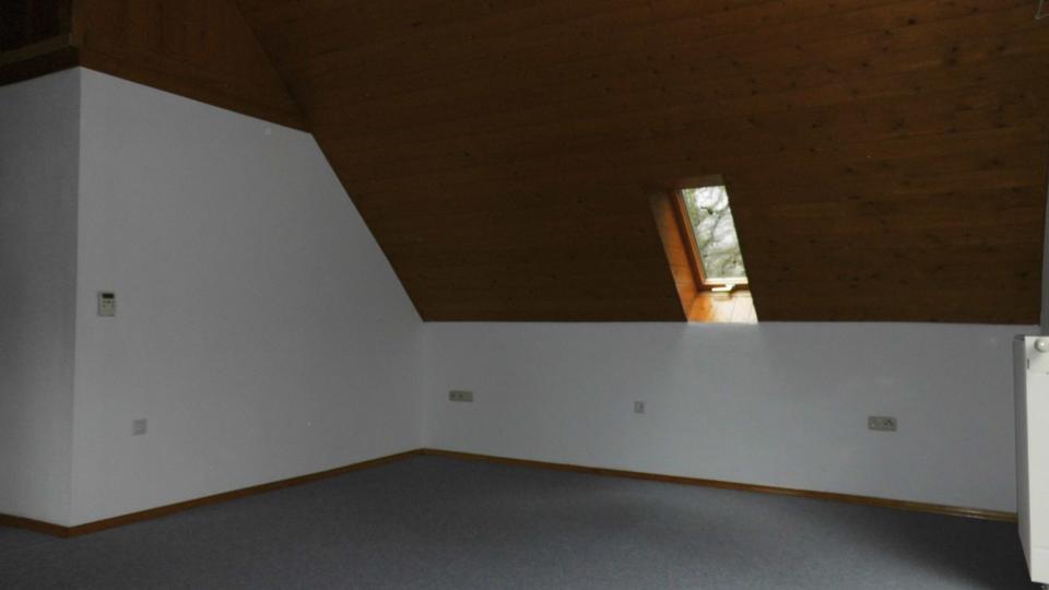 Dachgeschoßwohnung Stadtallendorf - 1.5 Zimmer, 50 m&sup2;, 400&euro; | Angebot:26521796