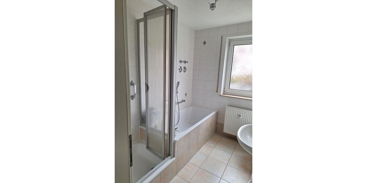 Etagenwohnung Meißen - 2 Zimmer, 65 m&sup2;, 585&euro; | Angebot:26610628