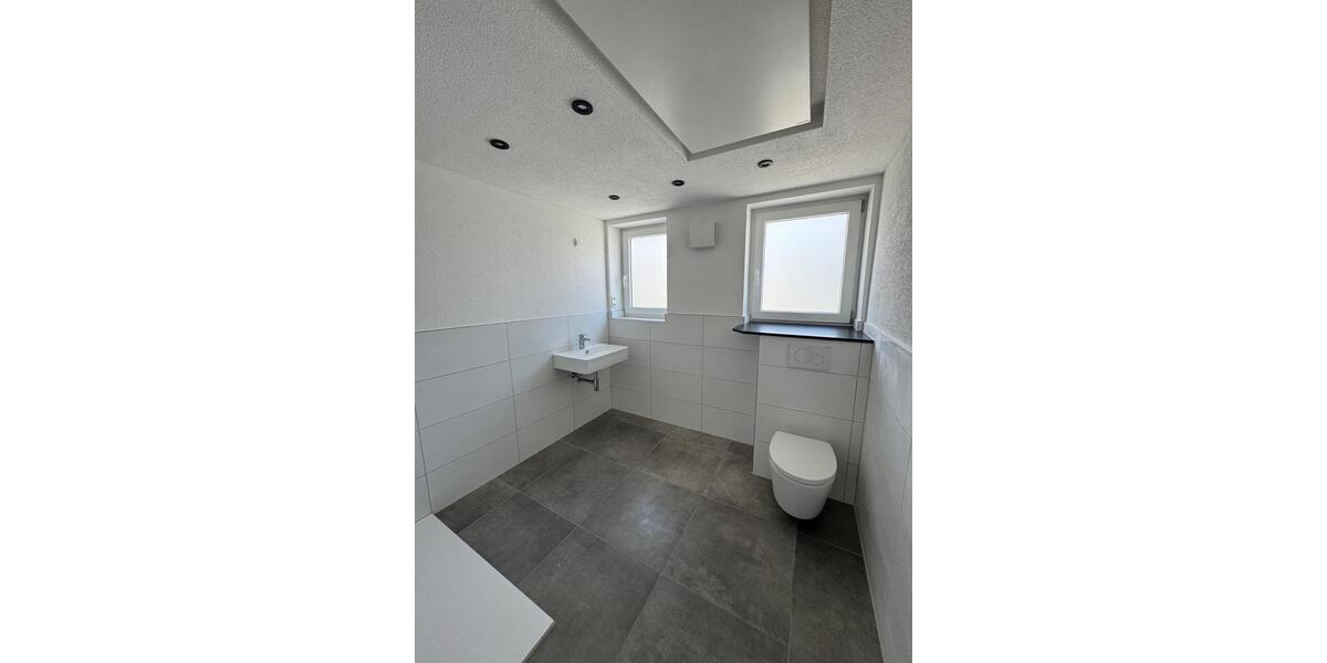 Dachgeschoßwohnung Aulendorf - 3.5 Zimmer, 91 m&sup2;, 1.100&euro; | Angebot:26033031