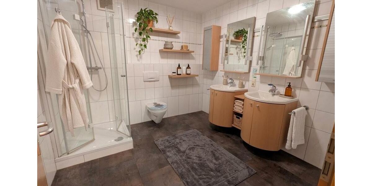 Wohnen auf Zeit Edenkoben - 3 Zimmer, 103 m&sup2;, 1.690&euro; | Angebot:26187067