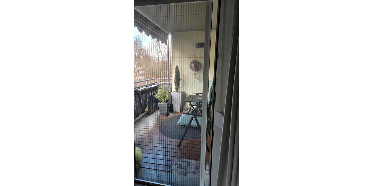 Erdgeschoßwohnung Zwickau - 3 Zimmer, 76 m&sup2;, 530&euro; | Angebot:25824218