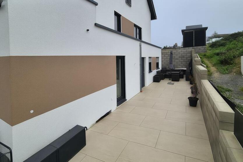 Exklusive Neubauwohnung mit smarter Technik, Terrasse & Garten zimmer