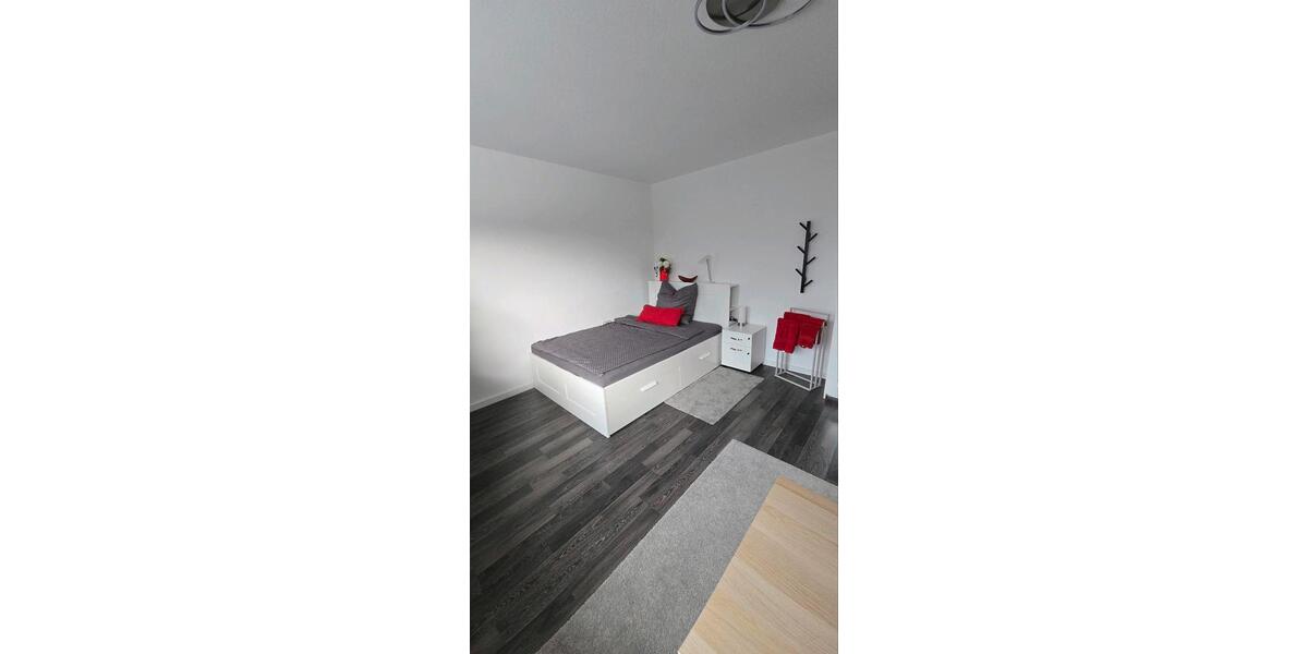 Wohnen auf Zeit Wilhelmshaven - 4 Zimmer, 1 m&sup2;, 45&euro; | Angebot:24636892