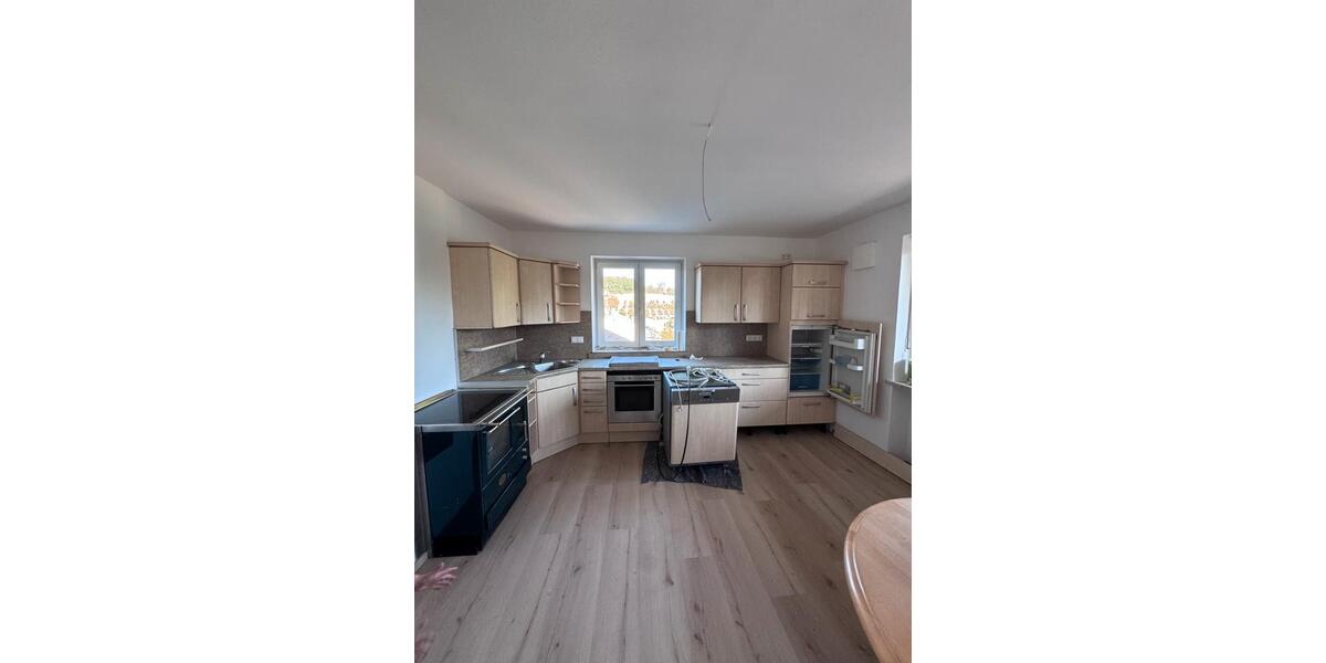 Etagenwohnung Weng Hinzlbach - 4 Zimmer, 95 m&sup2;, 960&euro; | Angebot:26697934