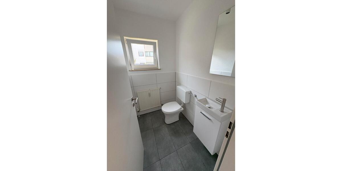 Etagenwohnung Ellwangen (Jagst) - 4 Zimmer, 108 m&sup2;, 1.000&euro; | Angebot:26040716