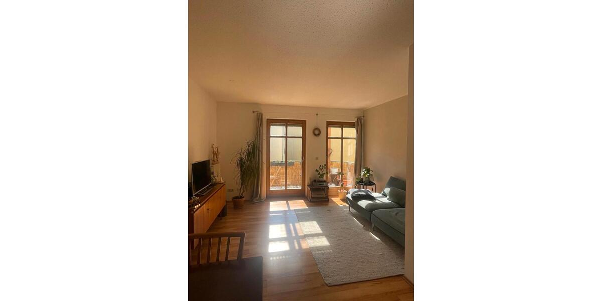 Etagenwohnung Rosenheim Innenstadt - 2 Zimmer, 66 m&sup2;, 850&euro; | Angebot:26291889