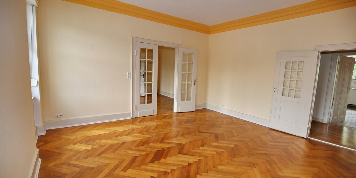 Große Altbauwohnung mit 7 Zimmern in Innenstadtlage - Etagenwohnung Baden-Baden Baden | Angebot:23662229