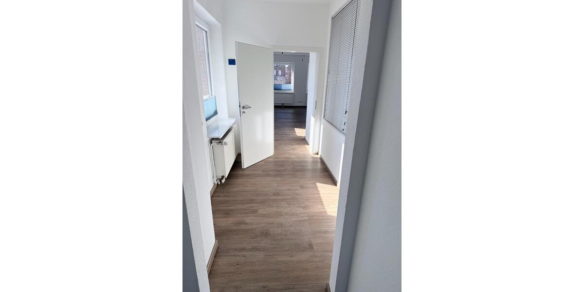 Einfamilienhaus Niebüll - 6 Zimmer, 331 m&sup2;, 1.900&euro; | Angebot:26578934