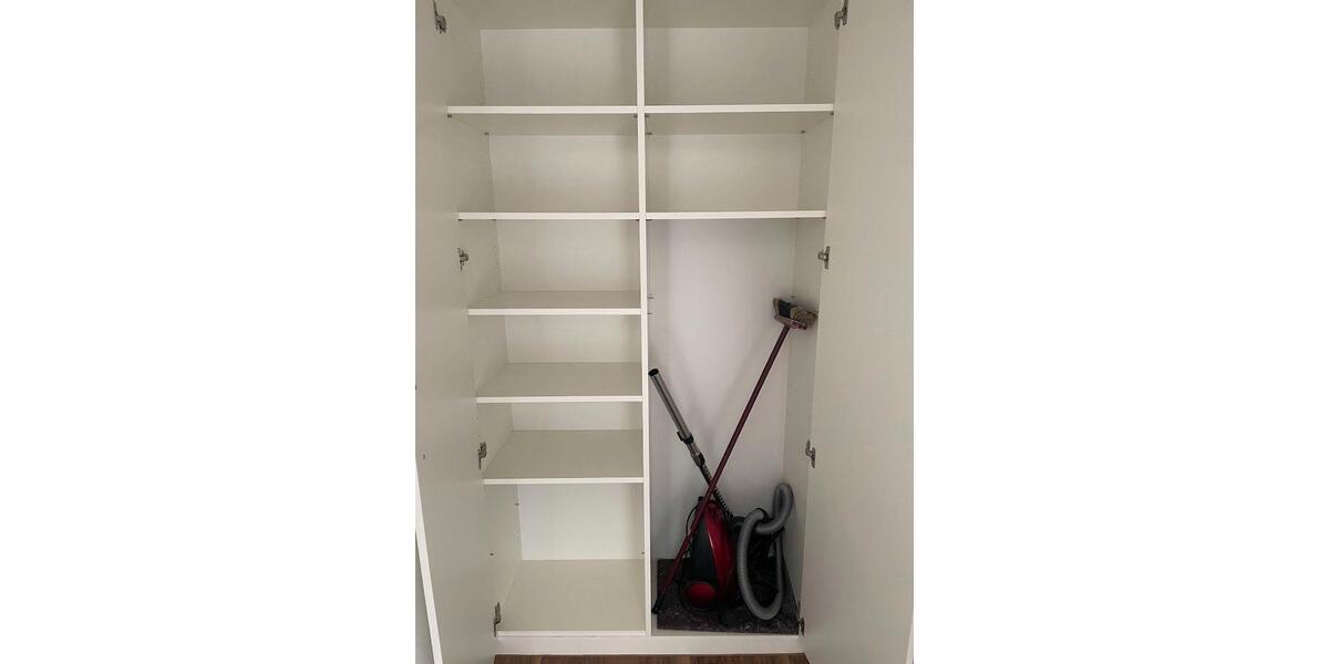 Dachgeschoßwohnung Duisburg Hamborn - 2 Zimmer, 82 m&sup2;, 758&euro; | Angebot:26562111