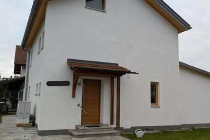 Alleinstehendes Einfamilienhaus zur Miete 6 zimmer