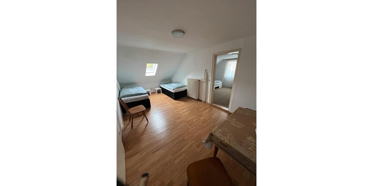 Wohnen auf Zeit Siegen - 5 Zimmer, 90 m&sup2;, 50&euro; | Angebot:25937103