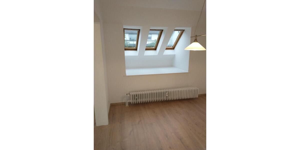 Dachgeschoßwohnung Bad Gandersheim - 4 Zimmer, 64 m&sup2;, 480&euro; | Angebot:24786626