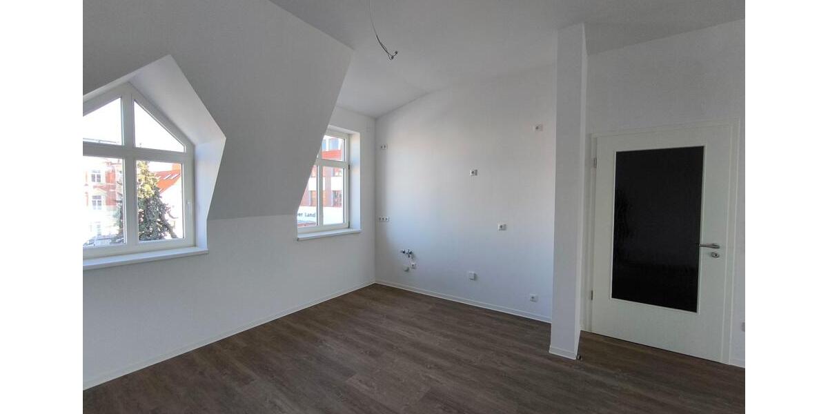 Dachgeschoßwohnung Burg - 2 Zimmer, 90 m&sup2;, 804&euro; | Angebot:20971032