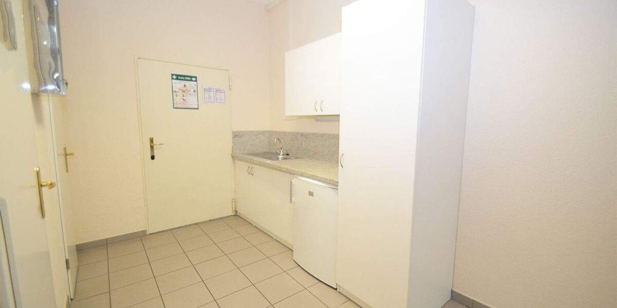 Gewerbeobjekt Bornheim Dersdorf - 3 Zimmer, 93 m&sup2;, 1.000&euro; | Angebot:25709880