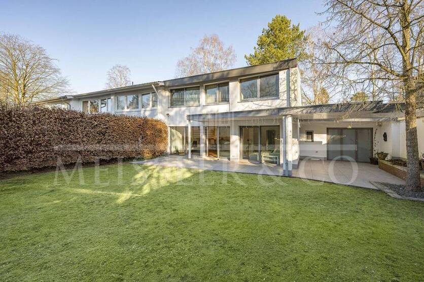 Einfamilienhaus mit Garten