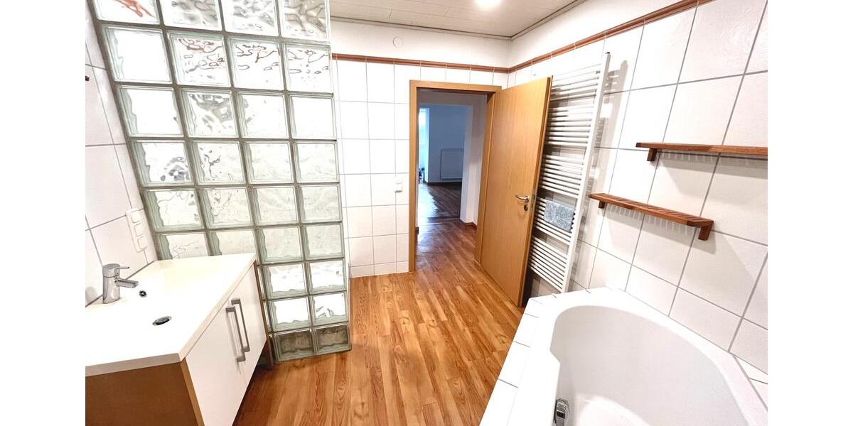 Etagenwohnung Siegen Eiserfeld - 2 Zimmer, 88 m&sup2;, 695&euro; | Angebot:24890877