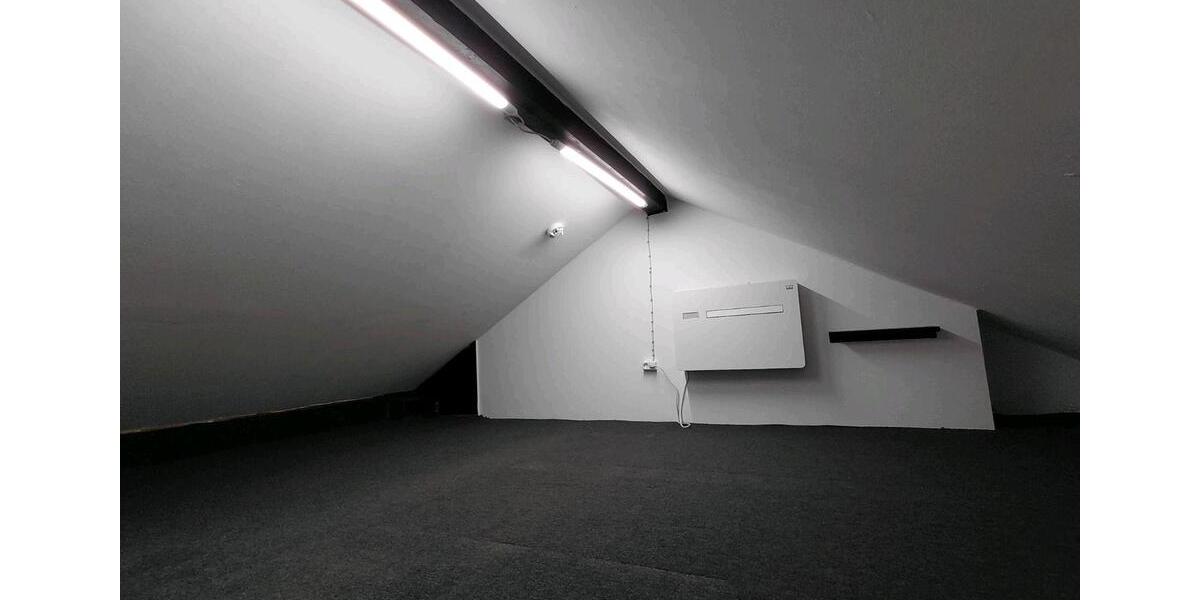 Dachgeschoßwohnung Wallersdorf - 2 Zimmer, 41 m&sup2;, 600&euro; | Angebot:25841170